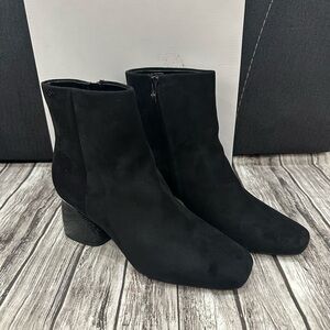 DKNY Caleena Block Heel Suede Boots Size 10